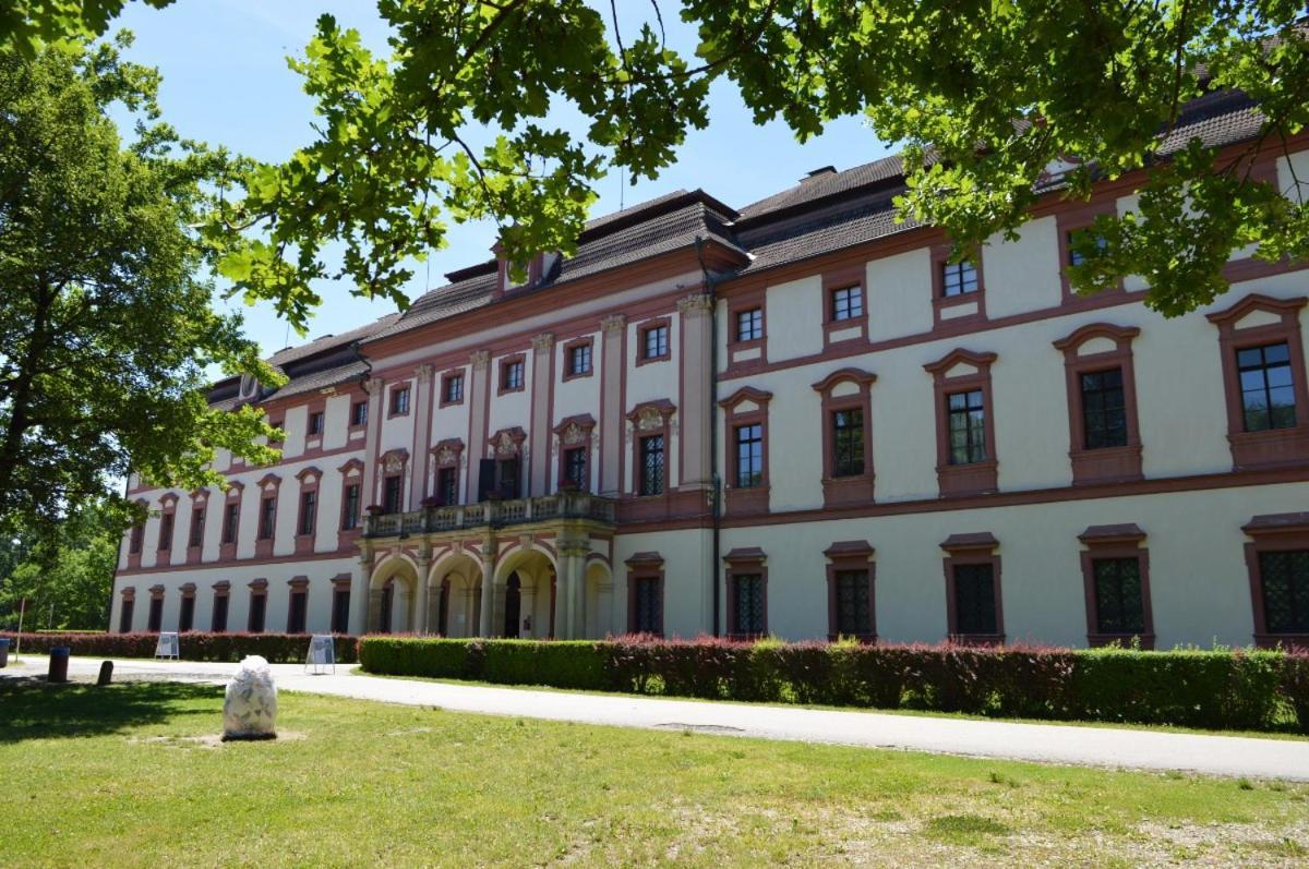 Apartman Olesnik Apartamento Exterior foto